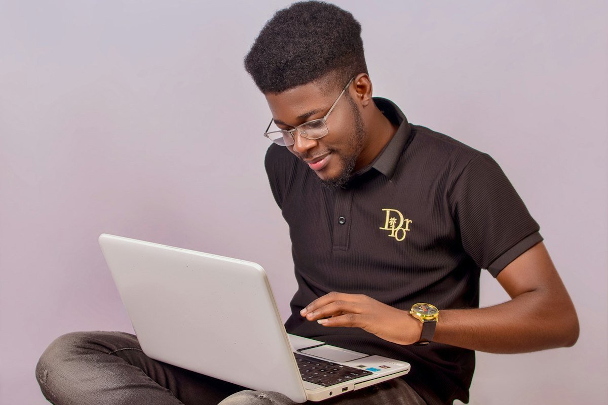 A free CV and job-hunting clinic for graduates