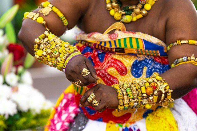 Adorned: a photo book of Ghanaian festival dress